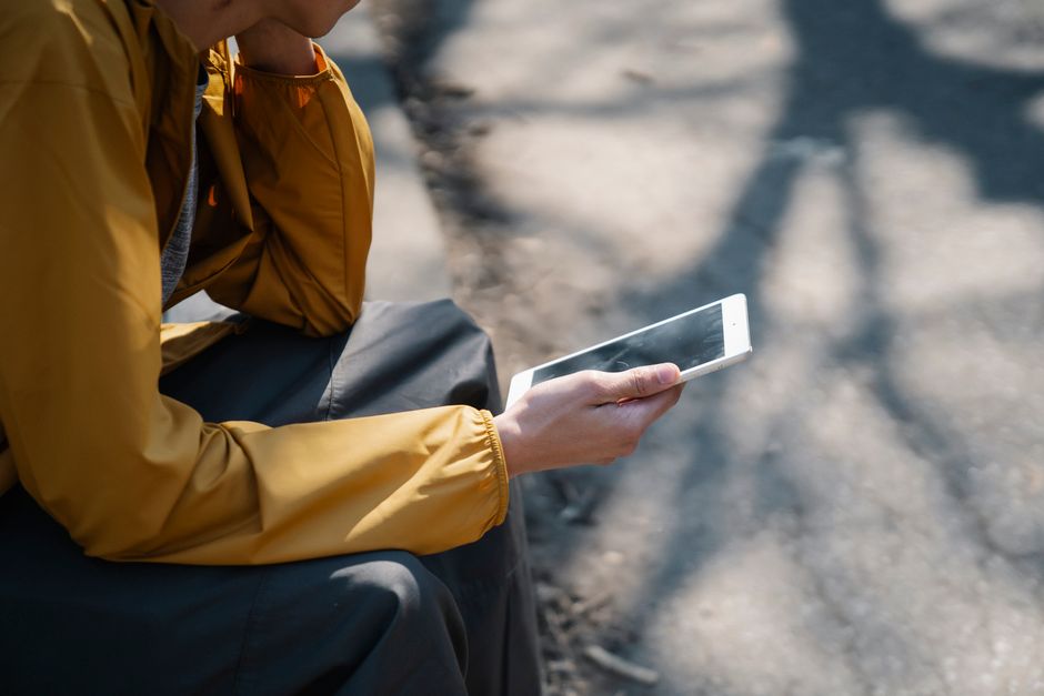 8 Best Apps for Solo Travelers to Meet People and Stay Connected (2026)