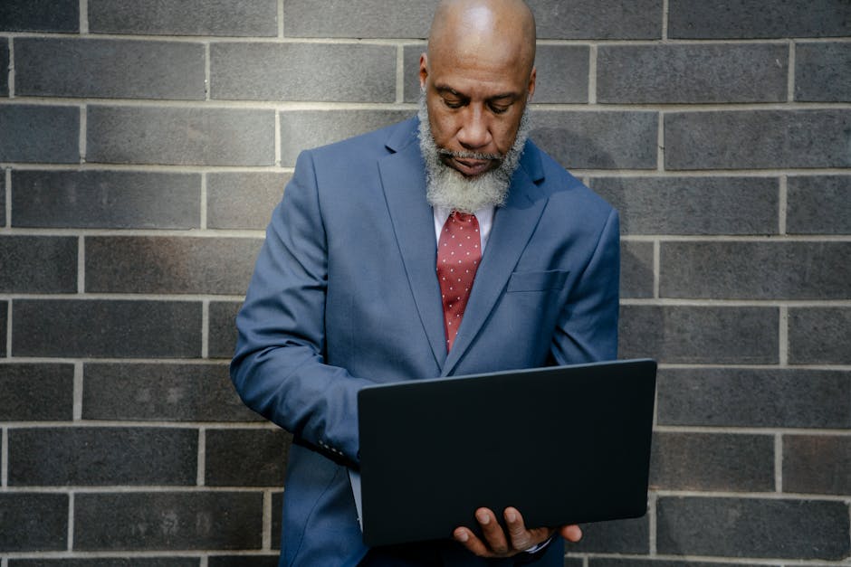 Stop writing novels to executives who don’t have time to read them