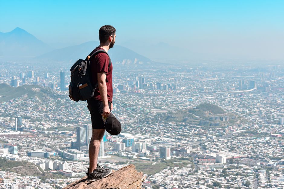 Lightweight Carry-On Backpacks: Osprey vs Nomatic & 3 Smarter Picks